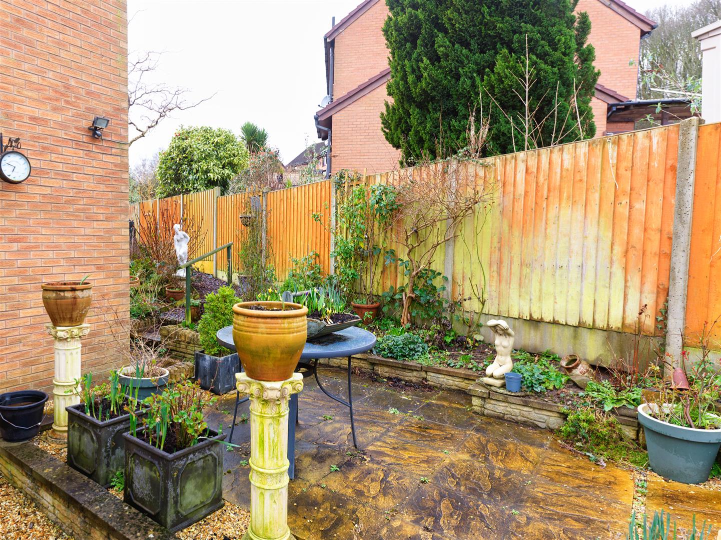 31, Jasmine Gardens, Oswestry, SY11 1UA Estate Agents & Auctioneers